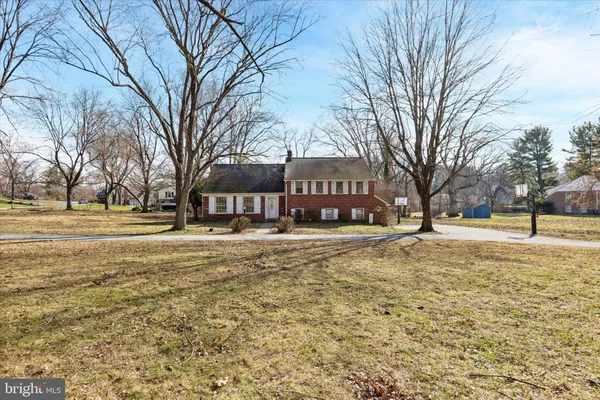 $950,000 | 1450 Thomas Road, Wayne, PA 19087