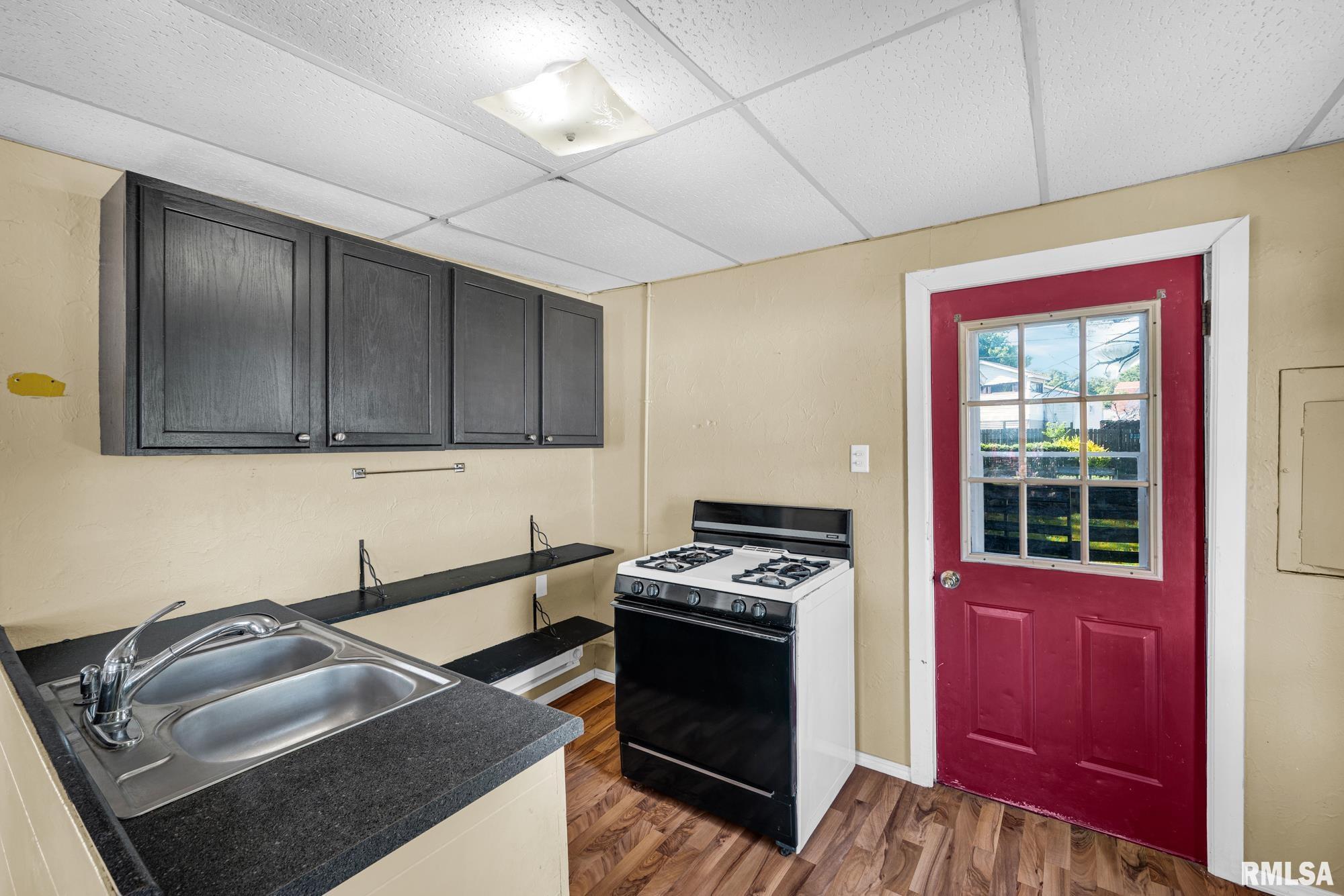 206 Cooper Street Pekin, IL 61554 - Photo 7 of 20
