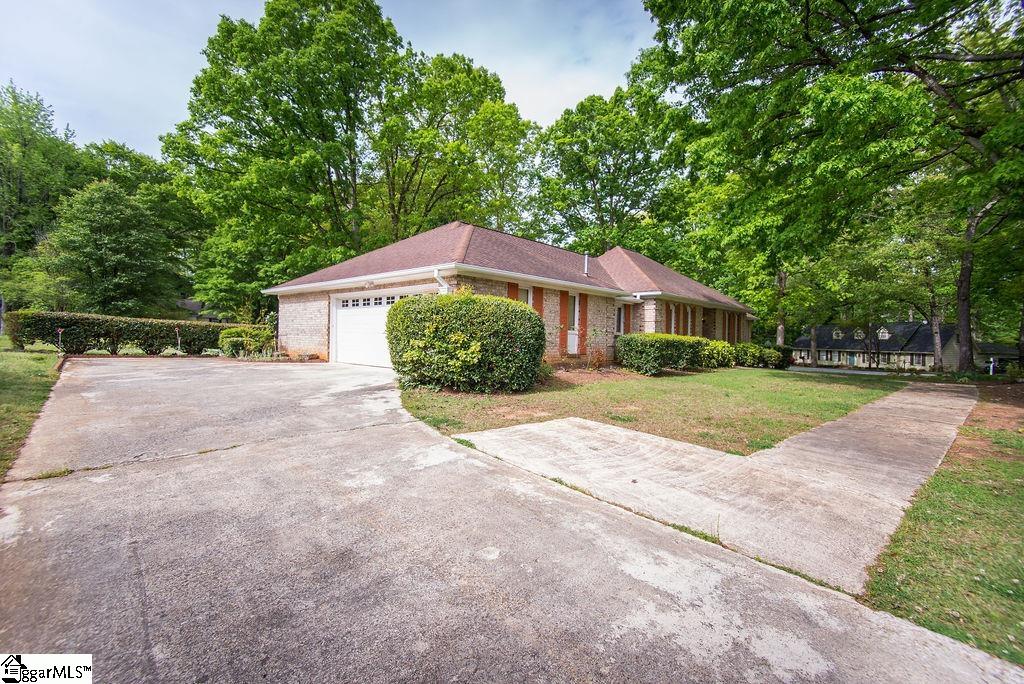 100 Dove Tree Road Greenville, SC 29615 - Photo 33 of 36
