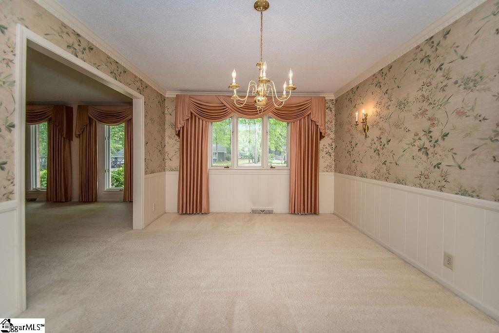 100 Dove Tree Road Greenville, SC 29615 - Photo 4 of 36