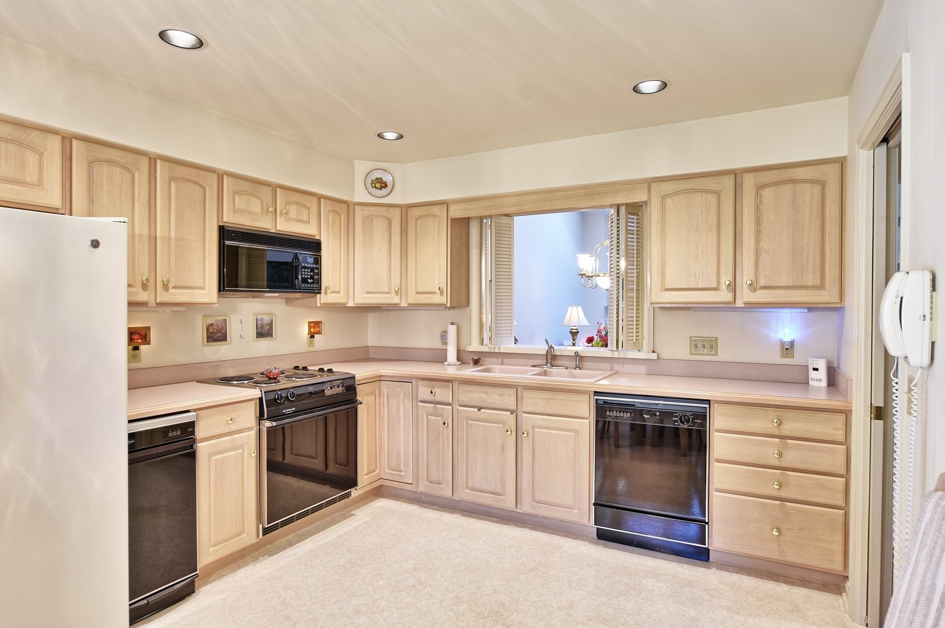 1419 Timberlake Road Evansville, IN 47710 - Photo 4 of 13 Gallery Image 4