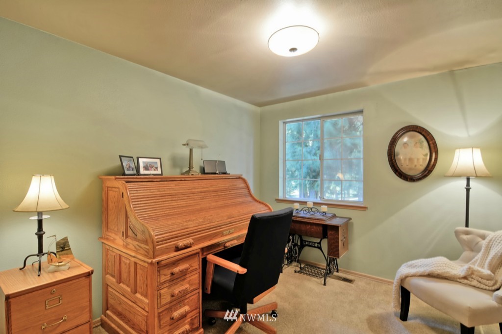 4021 204th Street Southeast Bothell, WA 98012 - Photo 11 of 25