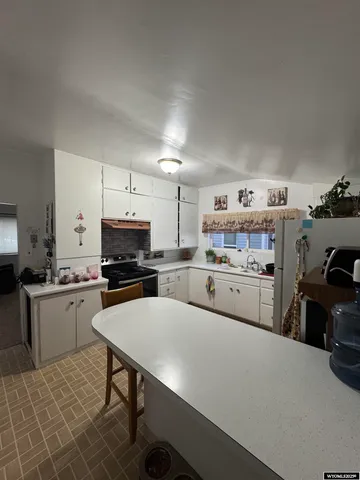 $150,000 | 914 Cedar Avenue, Kemmerer, WY 83101