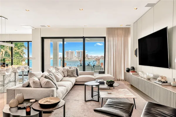 $100,000 | 401 East Rivo Alto Drive, Miami Beach, FL 33139