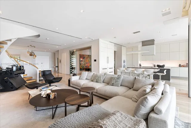 $100,000 | 401 East Rivo Alto Drive, Miami Beach, FL 33139