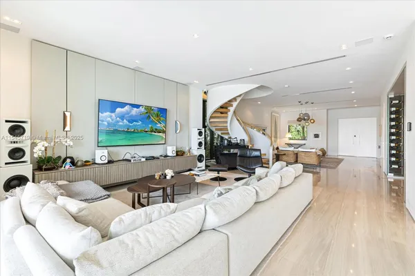 $100,000 | 401 East Rivo Alto Drive, Miami Beach, FL 33139