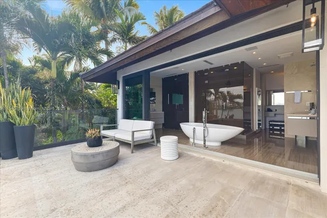 $100,000 | 401 East Rivo Alto Drive, Miami Beach, FL 33139