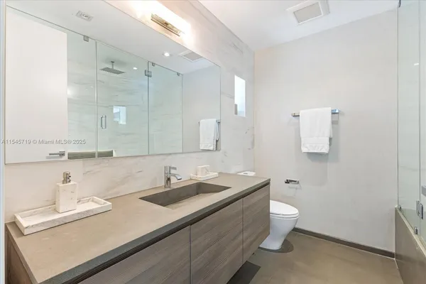 $100,000 | 401 East Rivo Alto Drive, Miami Beach, FL 33139