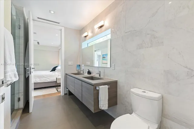 $100,000 | 401 East Rivo Alto Drive, Miami Beach, FL 33139