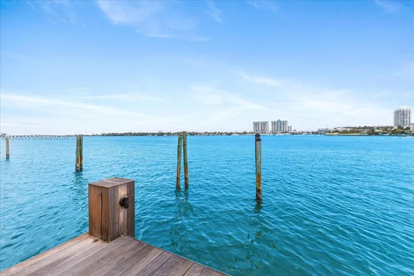 $100,000 | 401 East Rivo Alto Drive, Miami Beach, FL 33139