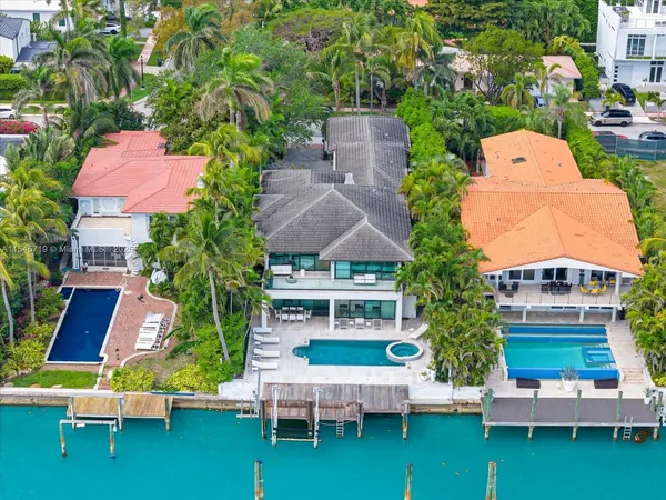 $100,000 | 401 East Rivo Alto Drive, Miami Beach, FL 33139