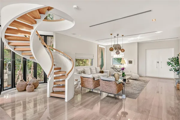 $100,000 | 401 East Rivo Alto Drive, Miami Beach, FL 33139