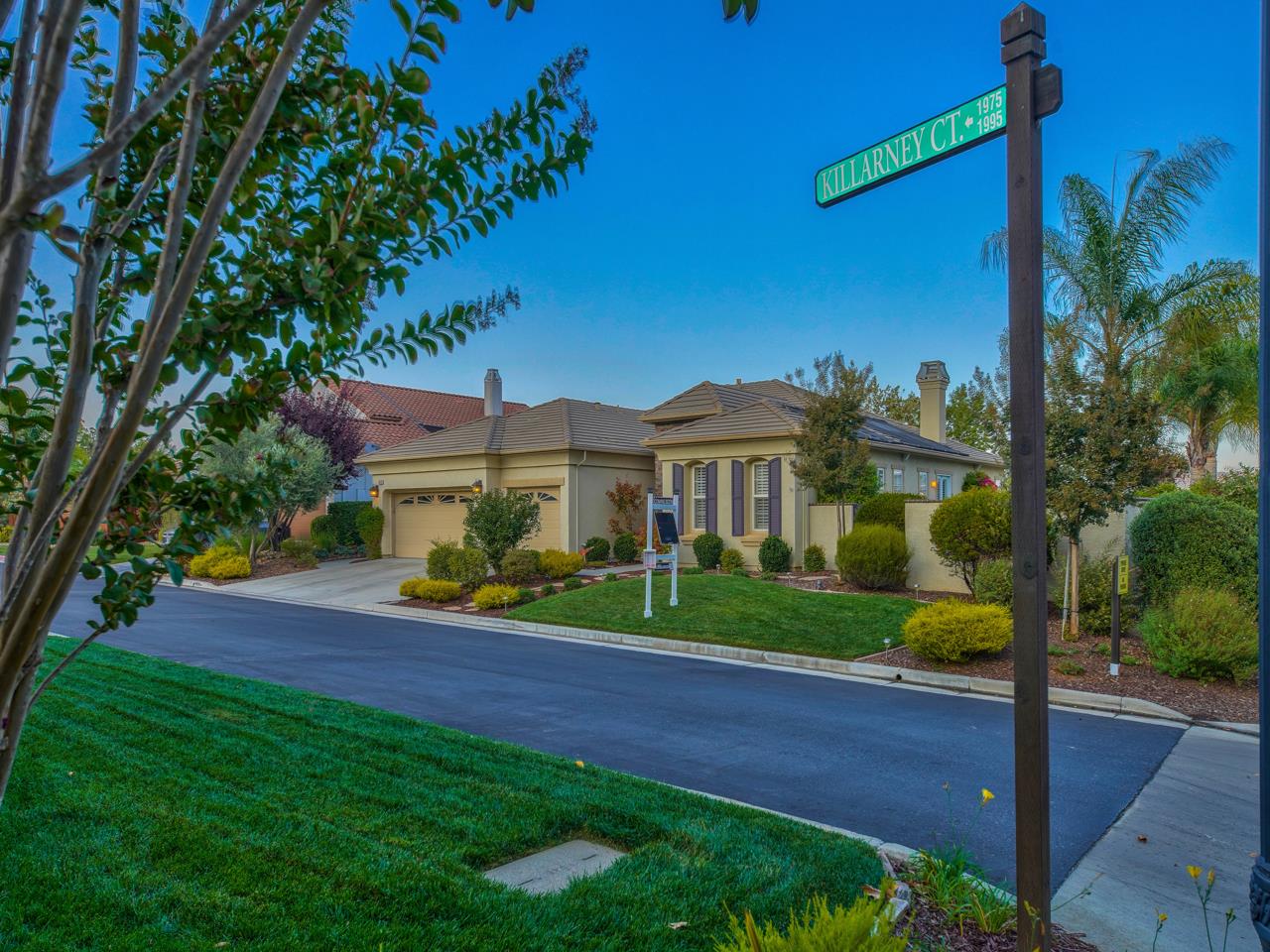 1975 Killarney Court Gilroy, CA 95020 - Photo 7 of 64 a front view of a house with garden