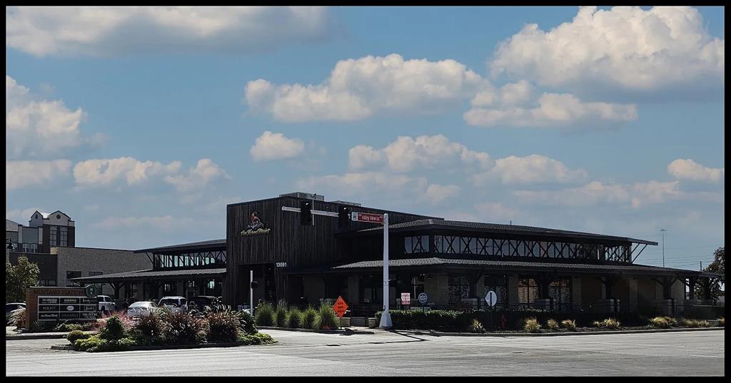 13325 Bee Street, Unit 406 Farmers Branch, TX 75234 - Photo 28 of 30 View of building exterior