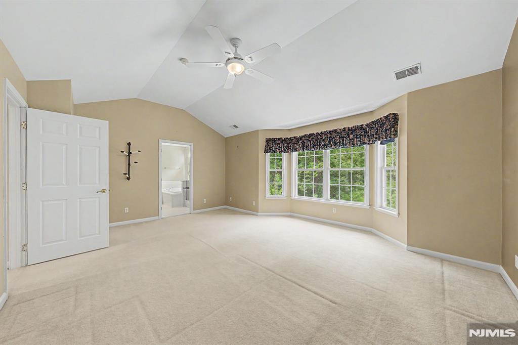 1 Skytop Ridge Oakland, NJ 07436 - Photo 24 of 43