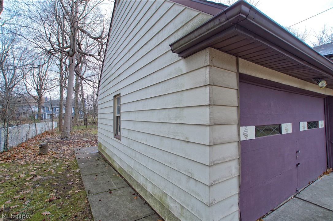 1675 Wood Road Cleveland Heights, OH 44121 - Photo 2 of 32