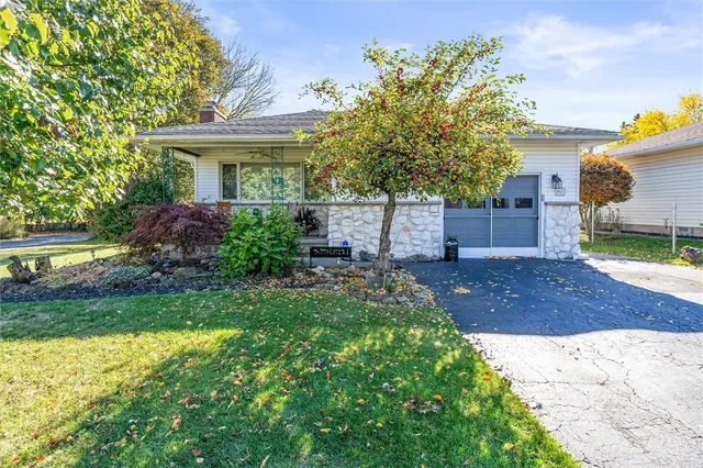 $199,900 | 165 Heberton Road, Irondequoit, NY 14622