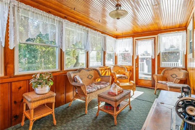 $199,900 | 165 Heberton Road, Irondequoit, NY 14622