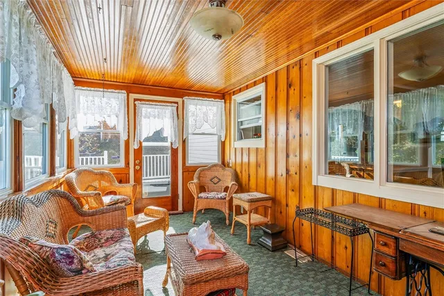 $199,900 | 165 Heberton Road, Irondequoit, NY 14622