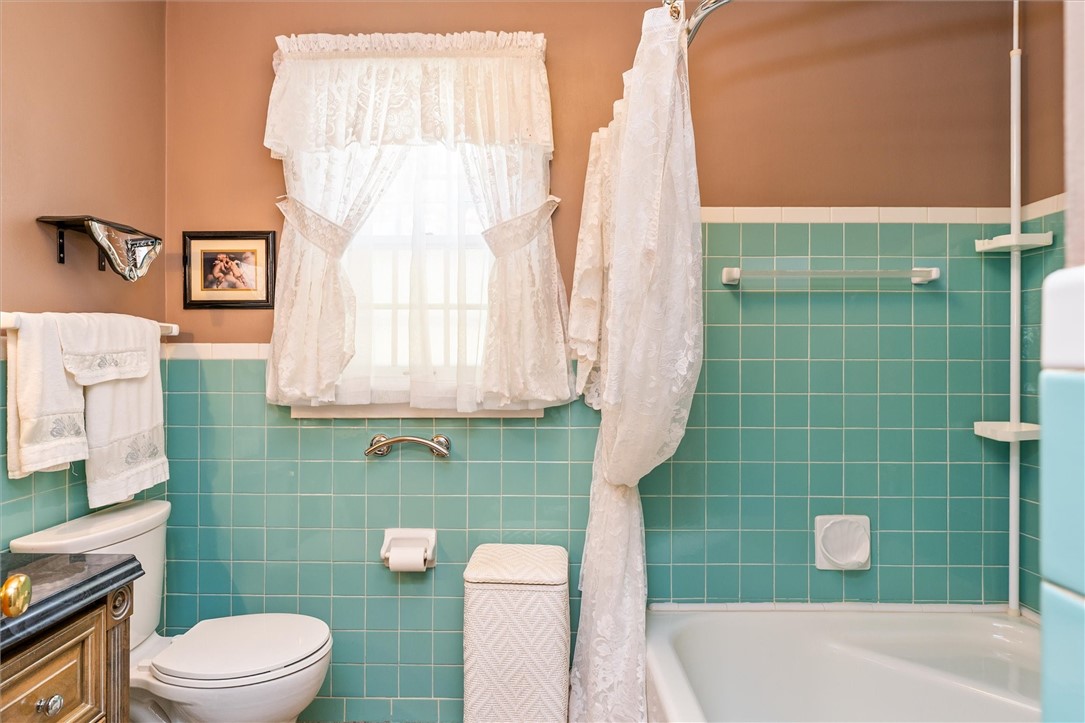 165 Heberton Road Irondequoit, NY 14622 - Photo 25 of 46