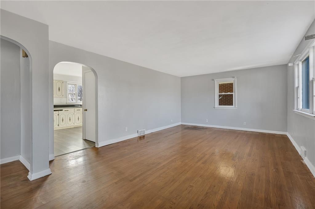 132 Ridge Road Aliquippa, PA 15001 - Photo 4 of 14 Gallery Image 4