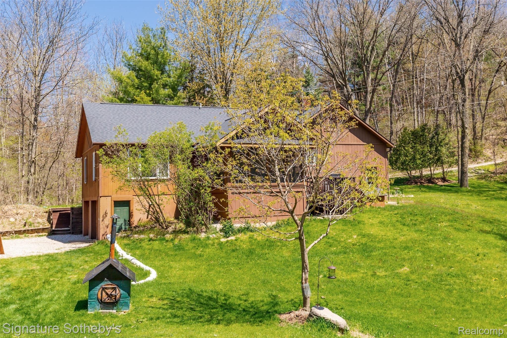 5835 Perryville Road Holly, MI 48442 - Photo 8 of 49 592A4109.jpeg