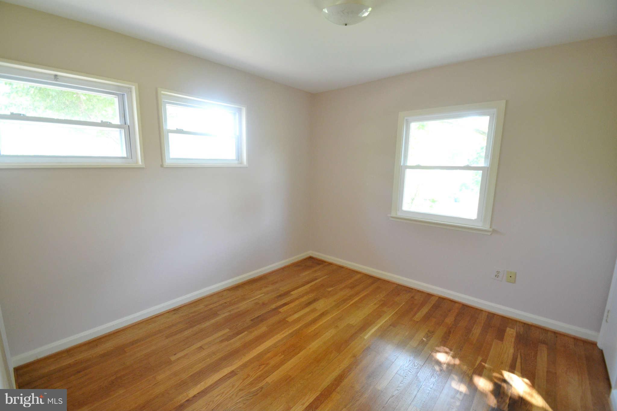 3906 Ronson Drive Alexandria, VA 22310 - Photo 9 of 23 Bedroom