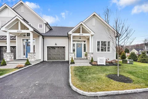 $949,900 | 2040 Crompond Road, Unit 12, Yorktown Heights, NY 10598