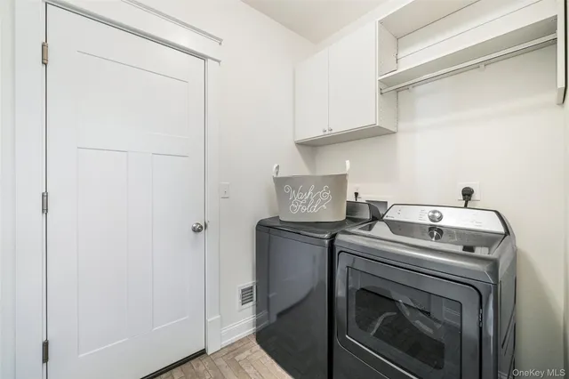 $949,900 | 2040 Crompond Road, Unit 12, Yorktown Heights, NY 10598