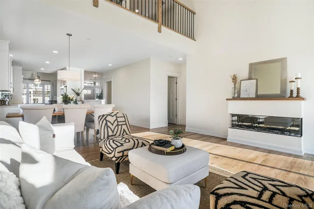 $949,900 | 2040 Crompond Road, Unit 12, Yorktown Heights, NY 10598