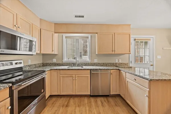 $719,900 | 31 Pintail Road, Unit 31, Walpole, MA 02081