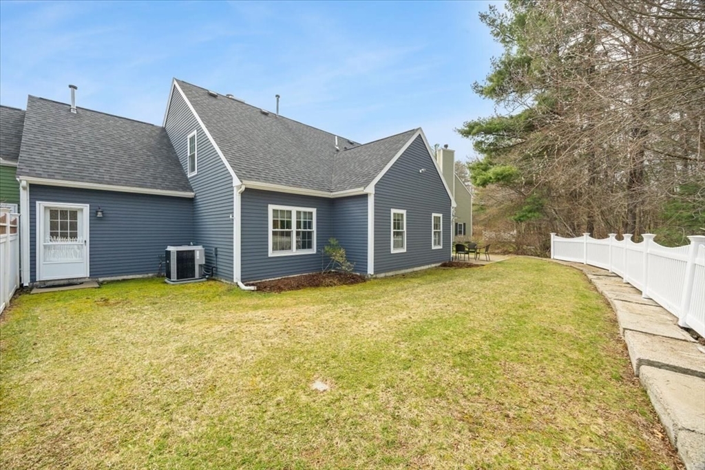 31 Pintail Road, Unit 31 Walpole, MA 02081 - Photo 31 of 35