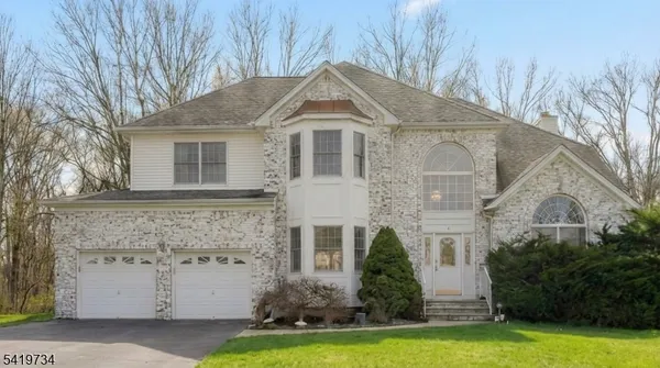 $1,375,000 | 6 Breanne Court, East Hanover, NJ 07936