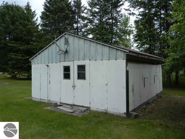 2646 East Rose City Road Lupton, MI 48635 - Photo 21 of 22 1747053-20.JPG