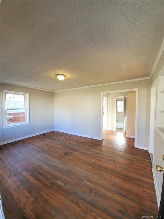511 Queens Road, Unit 1 Gastonia, NC 28052 - Photo 2 of 15 Gallery Image 2