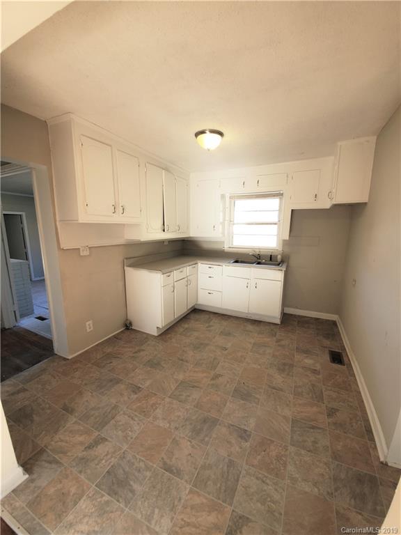 511 Queens Road, Unit 1 Gastonia, NC 28052 - Photo 4 of 15 Gallery Image 4