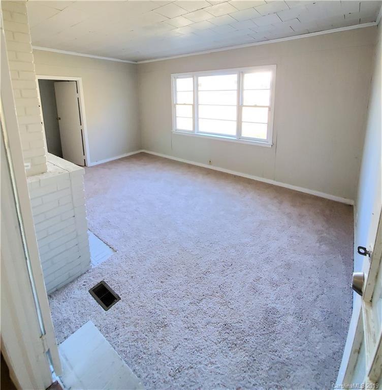 511 Queens Road, Unit 1 Gastonia, NC 28052 - Photo 6 of 15 Gallery Image 6