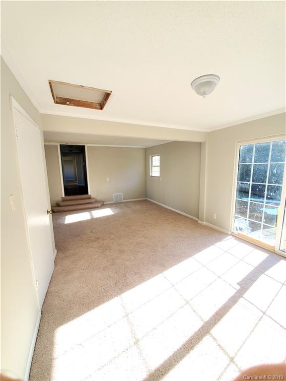 511 Queens Road, Unit 1 Gastonia, NC 28052 - Photo 8 of 15 Gallery Image 8
