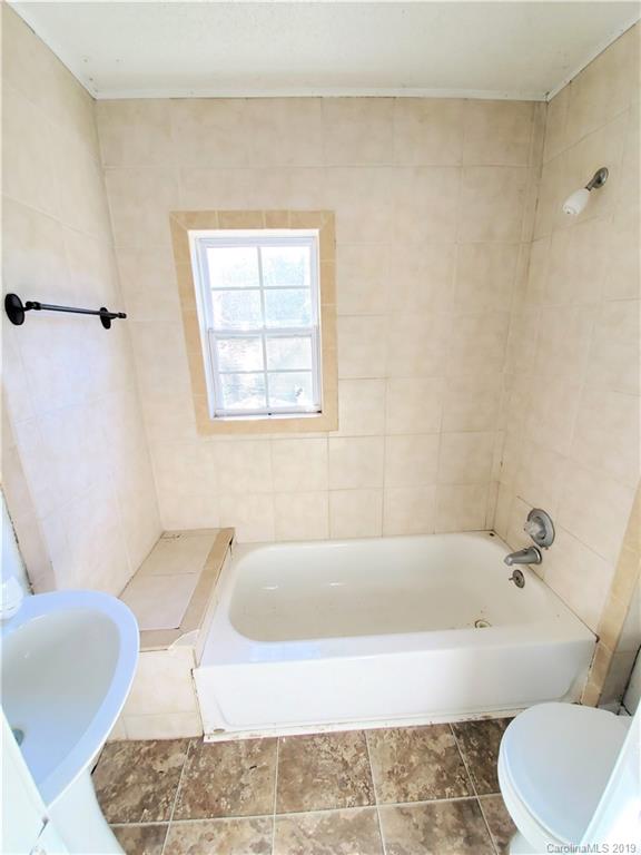 511 Queens Road, Unit 1 Gastonia, NC 28052 - Photo 10 of 15 Gallery Image 10