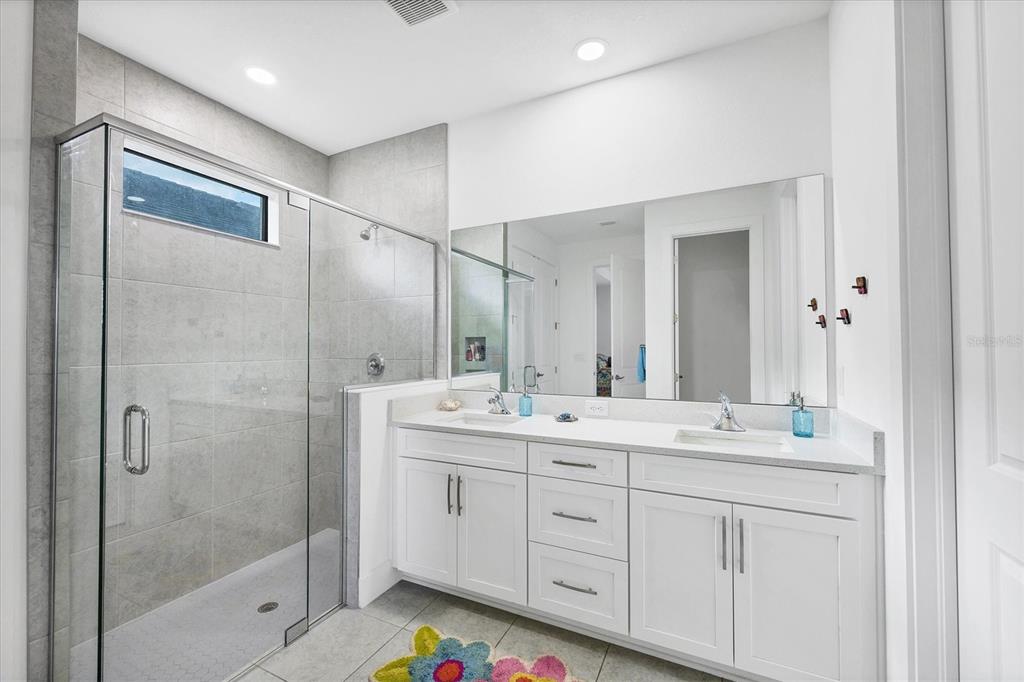 18500 Midsummer Place Venice, FL 34293 - Photo 21 of 69