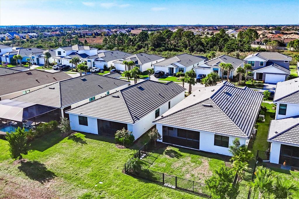 18500 Midsummer Place Venice, FL 34293 - Photo 37 of 69