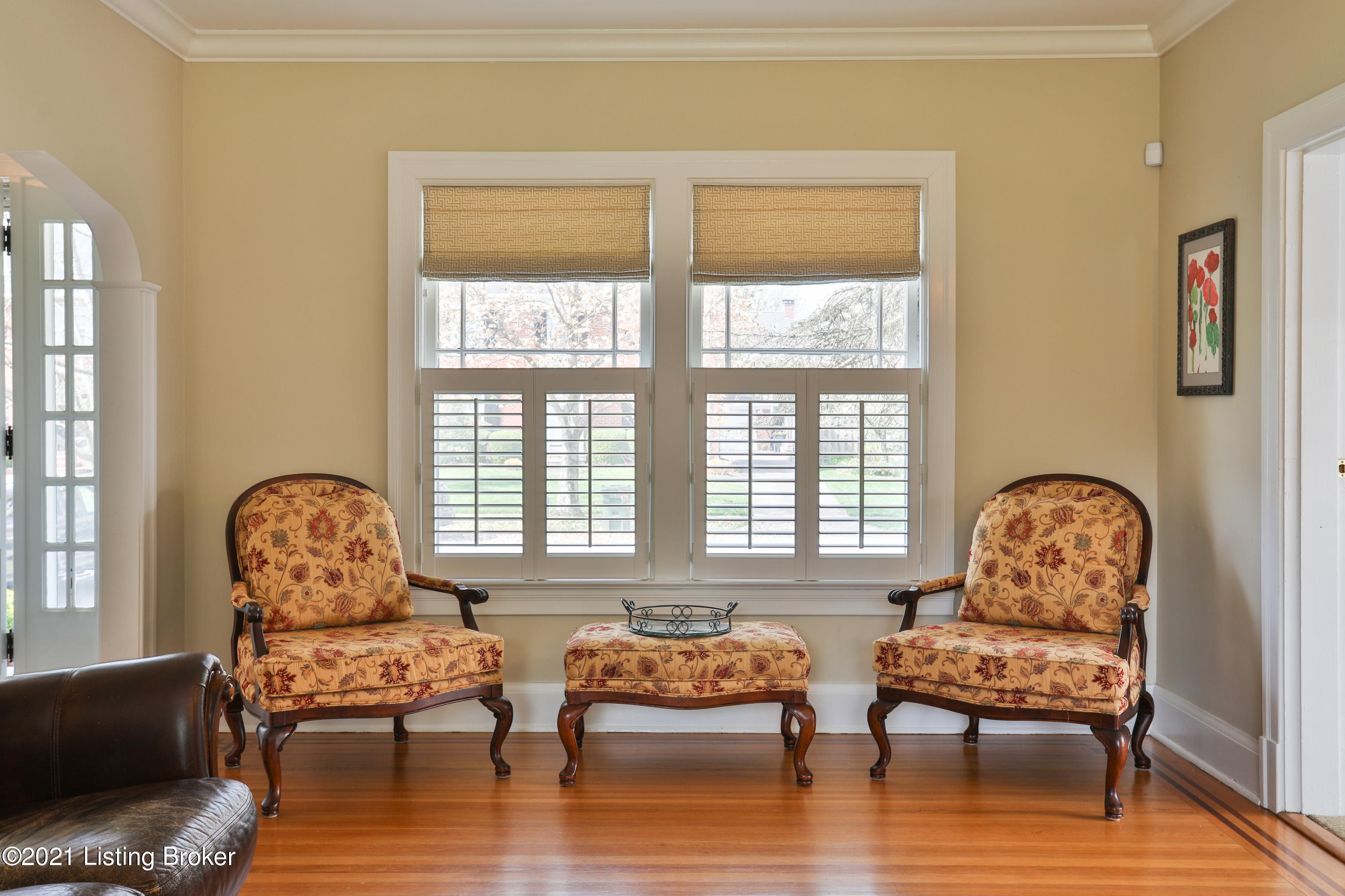 2311 Meadow Road Louisville, KY 40205 - Photo 18 of 42 Front windows in living room