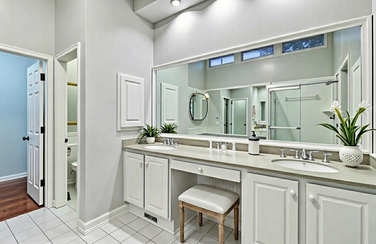 306 Clubview Road Summerville, SC 29485 - Photo 22 of 44 Ptimary Bathroom