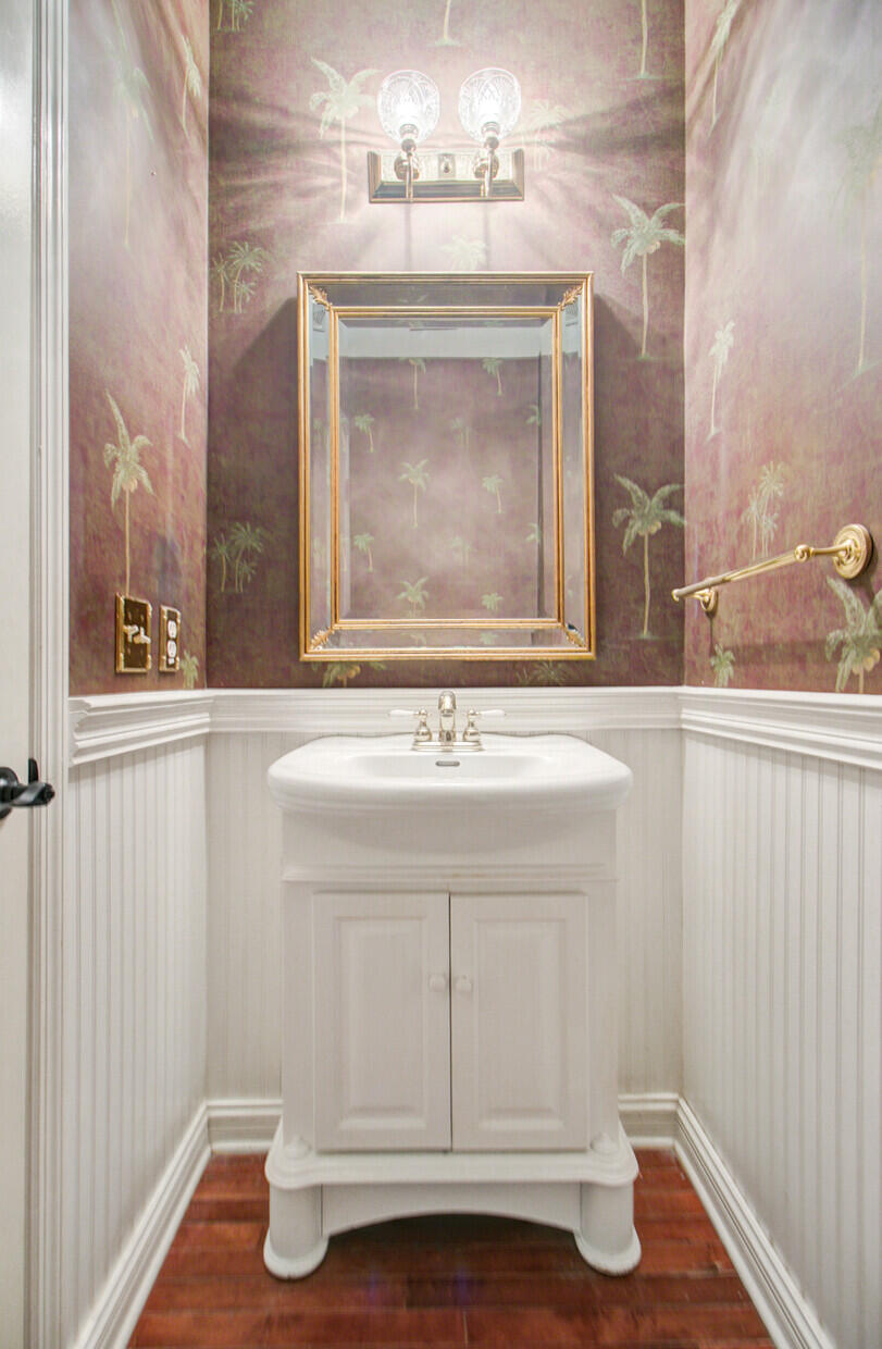 306 Clubview Road Summerville, SC 29485 - Photo 24 of 44 Powder Room