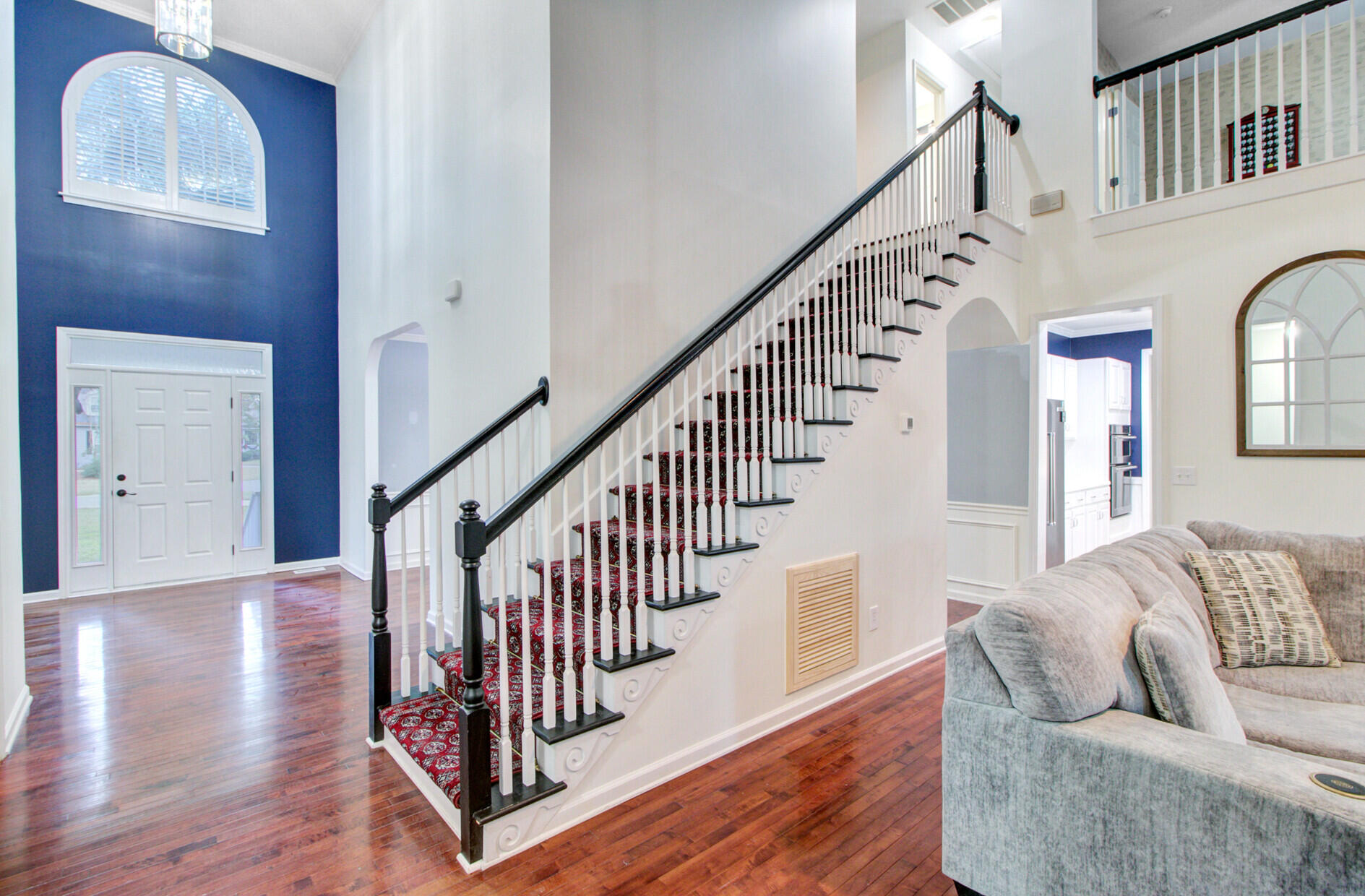306 Clubview Road Summerville, SC 29485 - Photo 26 of 44 Staircase & Foyer View