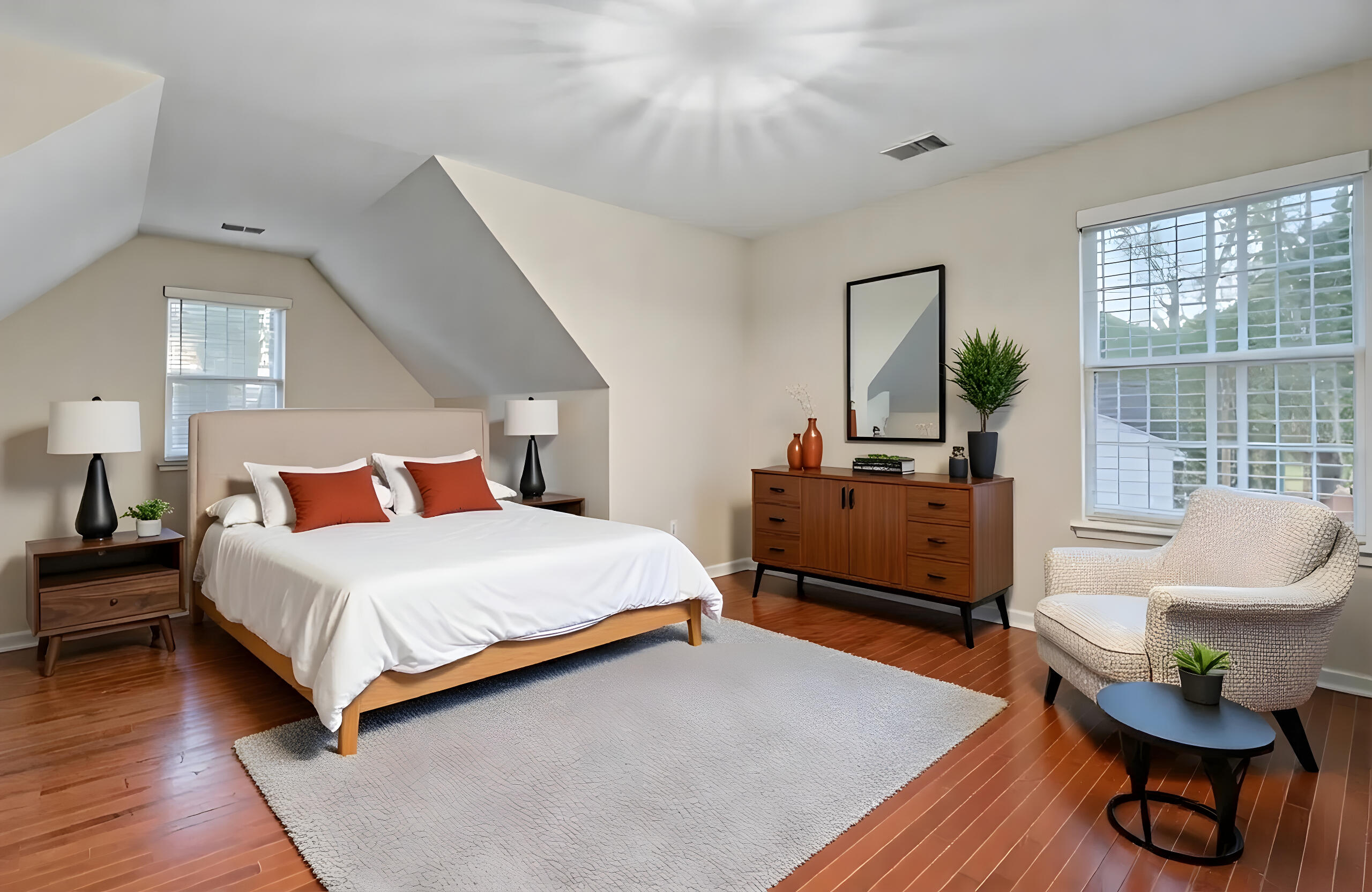 306 Clubview Road Summerville, SC 29485 - Photo 29 of 44 Secondary Large Upstairs Bedroom
