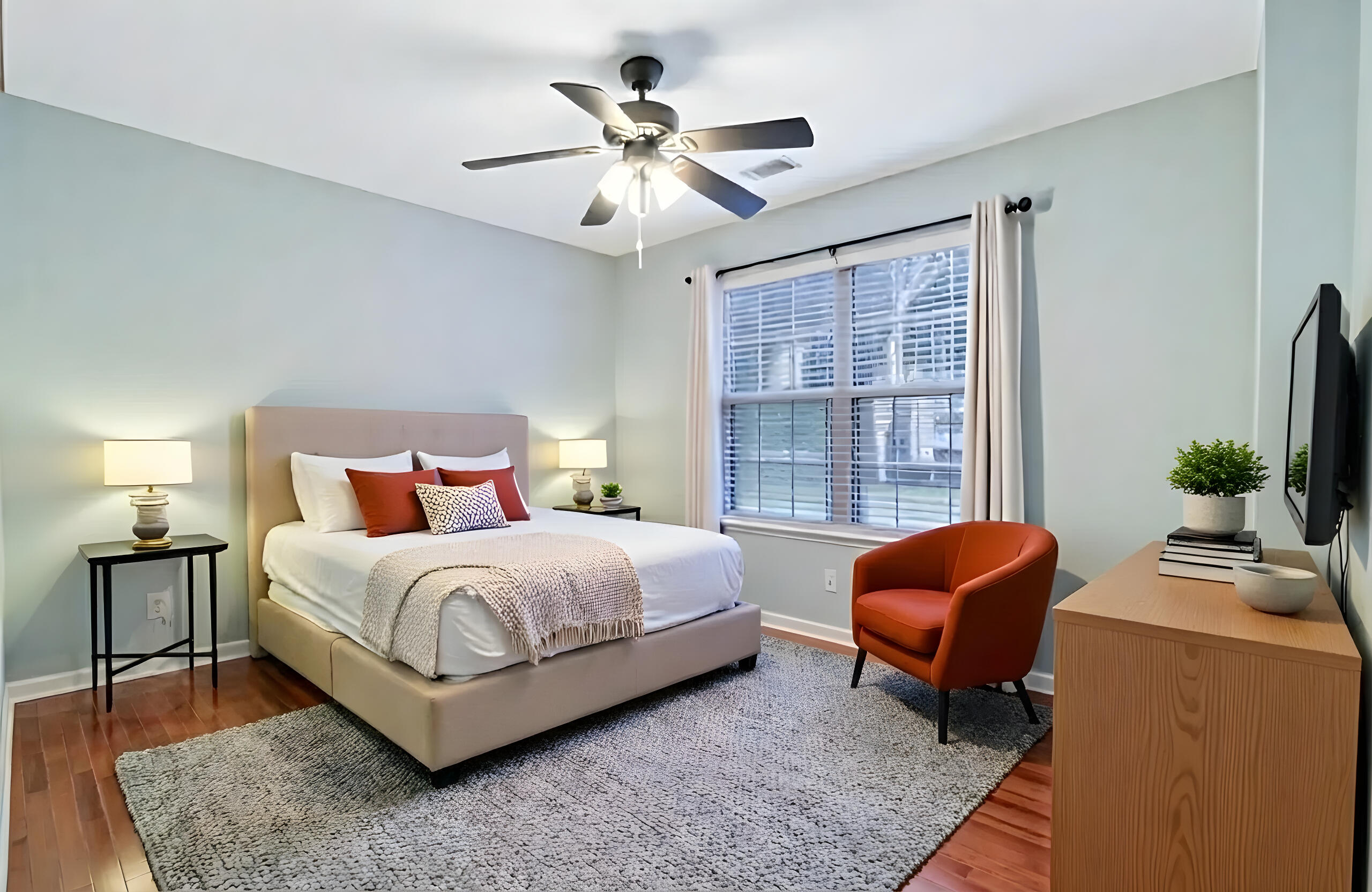 306 Clubview Road Summerville, SC 29485 - Photo 32 of 44 Third Bedroom