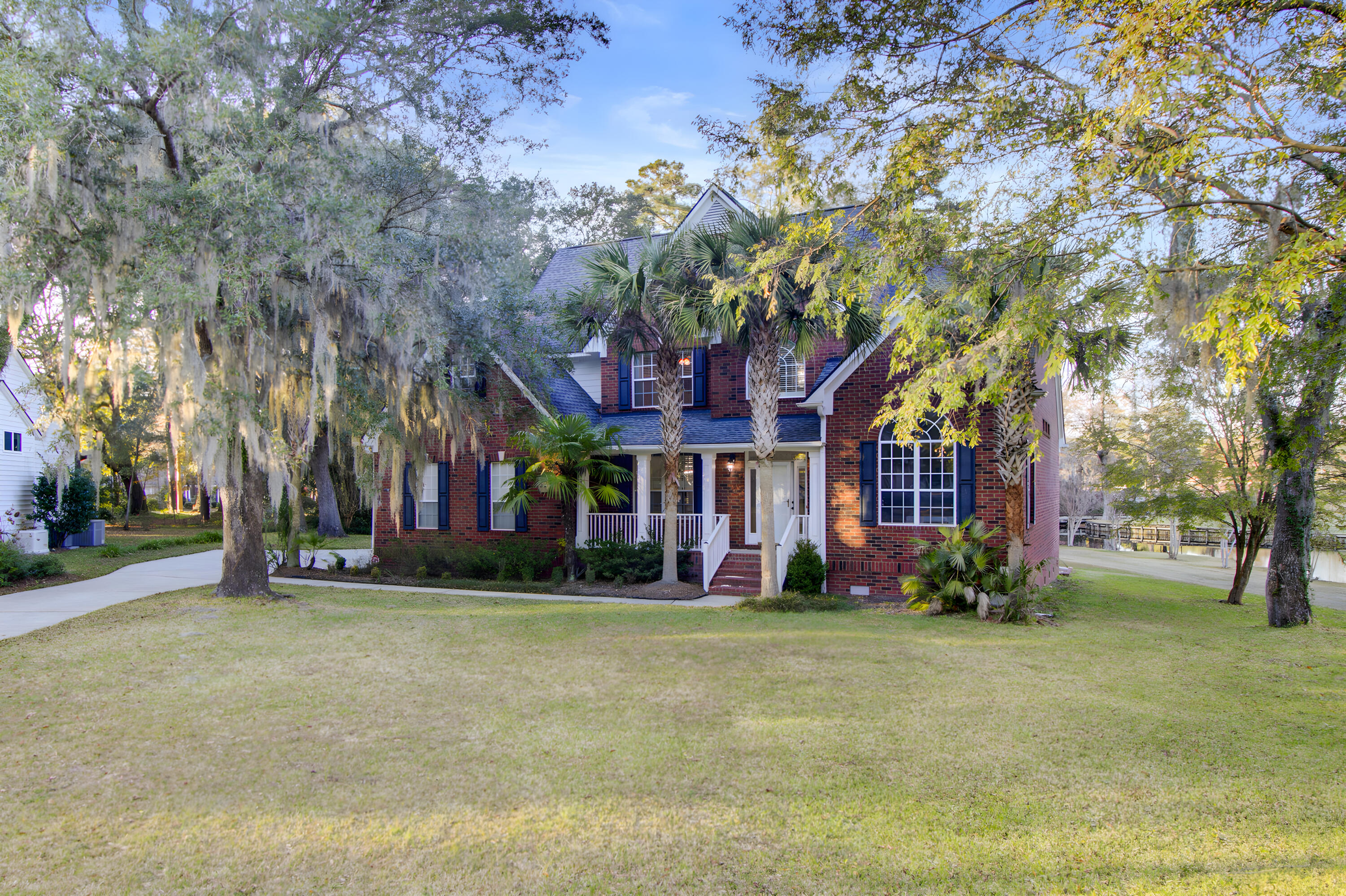 306 Clubview Road Summerville, SC 29485 - Photo 6 of 44 Front Exterior