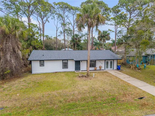 $250,000 | 2015 India Palm Drive, Edgewater, FL 32141