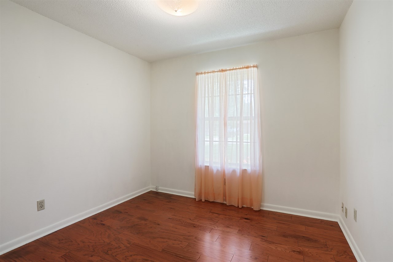 612 East Gate Circle Foley, AL 36535 - Photo 8 of 13